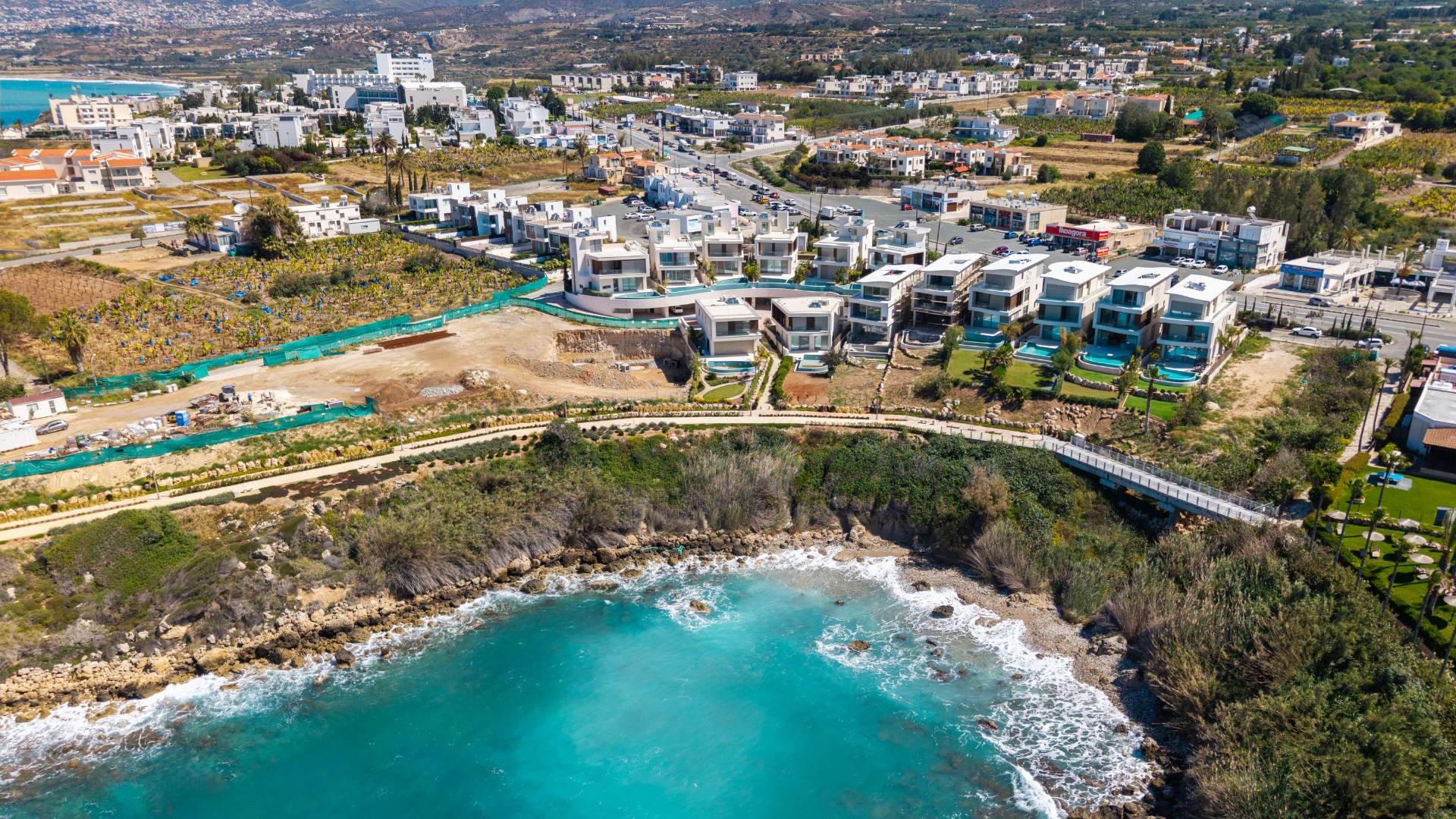 Paphos Kissonerga 4 Bedroom Villas / Houses For Sale LPT86814