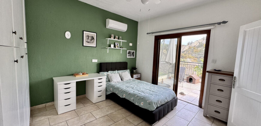 Paphos Mesogi Villa For Sale TPH8080
