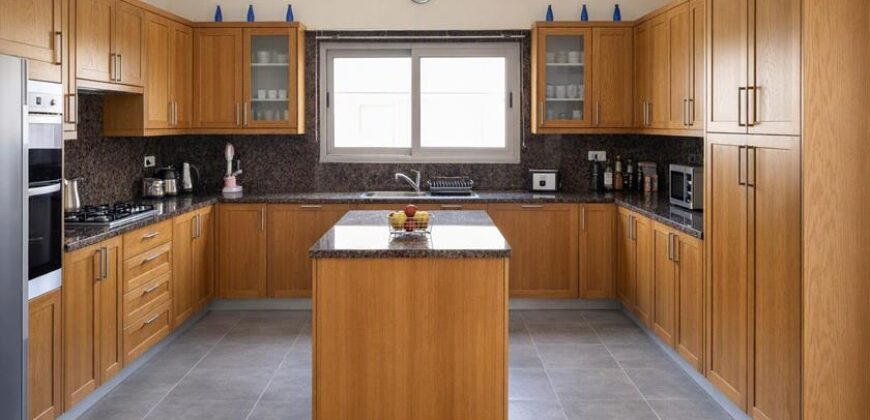 Paphos Polemi 5Bdr Villa For Sale VLSNJJOPSLV
