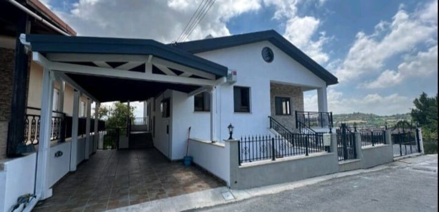Paphos Stroumbi 5Bdr Detached Villa For Rent DTC5057