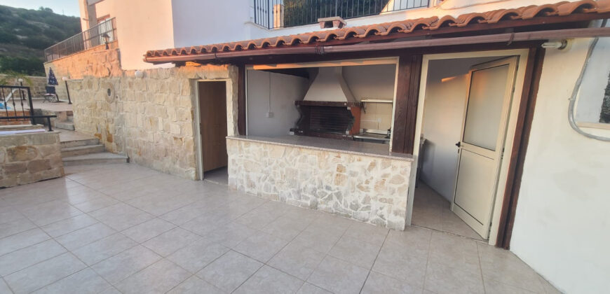 Paphos Tsada 4Bdr Villa For Sale UQH4721
