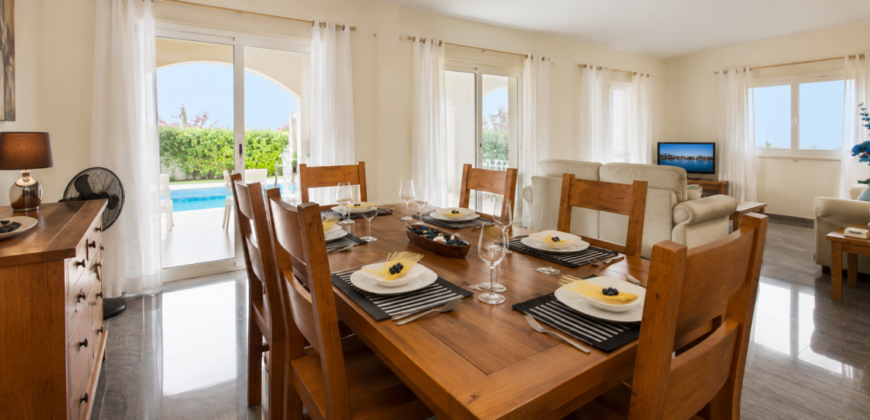 Paphos Peyia – Sea Caves 4 Bedroom Villa For Sale KW7MC0011S