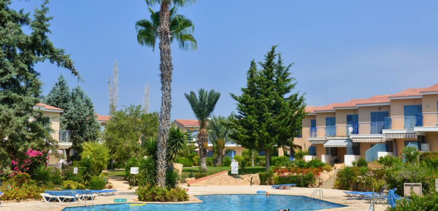 Kato Paphos 2 Bedroom Apartments / Penthouses For Sale LPT40452