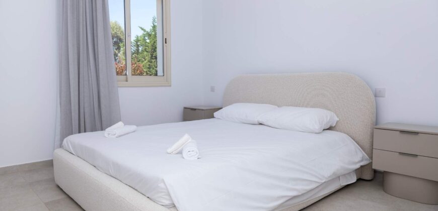 Kato Paphos 2 Bedroom Apartments / Penthouses For Sale LPT81358
