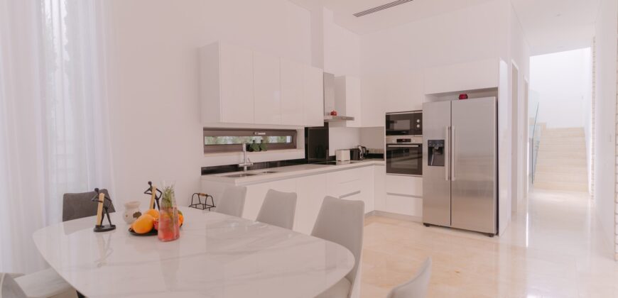 Paphos Agios Georgios 4Bdr Villa For Sale VLSJOFVAGSLV