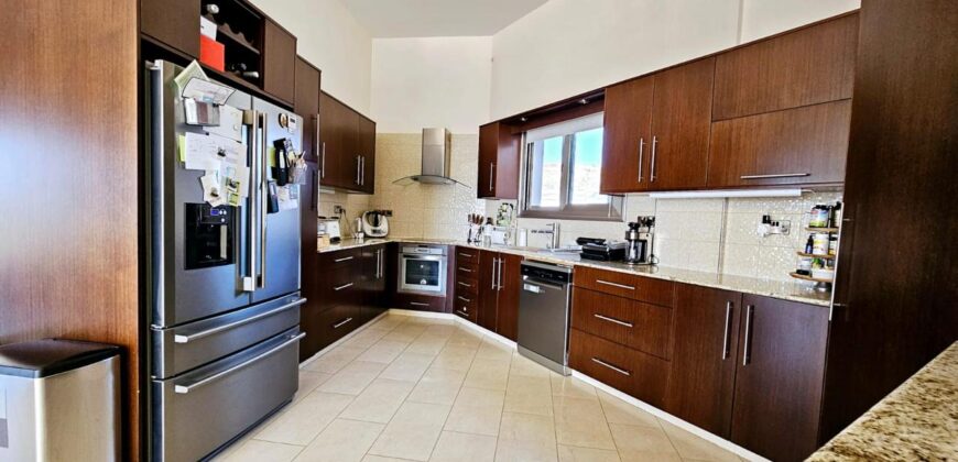 Paphos Armou 4Bdr Bungalow For Sale VLSOKJMSLV