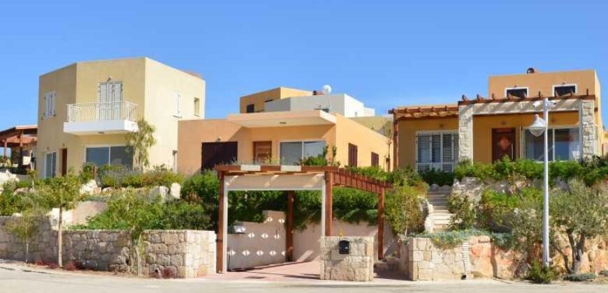 Paphos Chloraka 2 Bedroom Apartments / Penthouses For Sale LPT60553