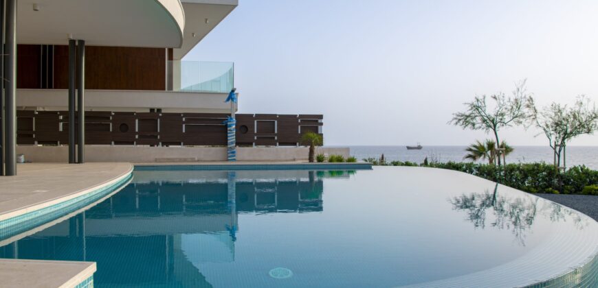 Paphos Chloraka 6 Bedroom Villas / Houses For Sale LPT61991