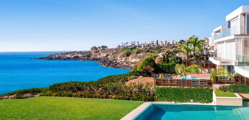Paphos Chloraka 6 Bedroom Villas / Houses For Sale LPT62053