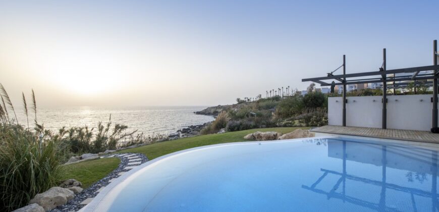 Paphos Chloraka 6 Bedroom Villas / Houses For Sale LPT62097