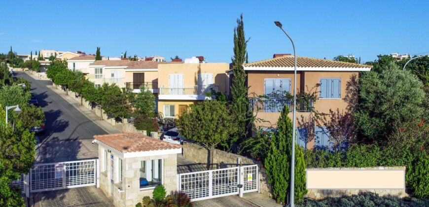 Paphos Chlorakas 3Bdr Penthouse Apartment For Sale VLSLEPVG-B7301