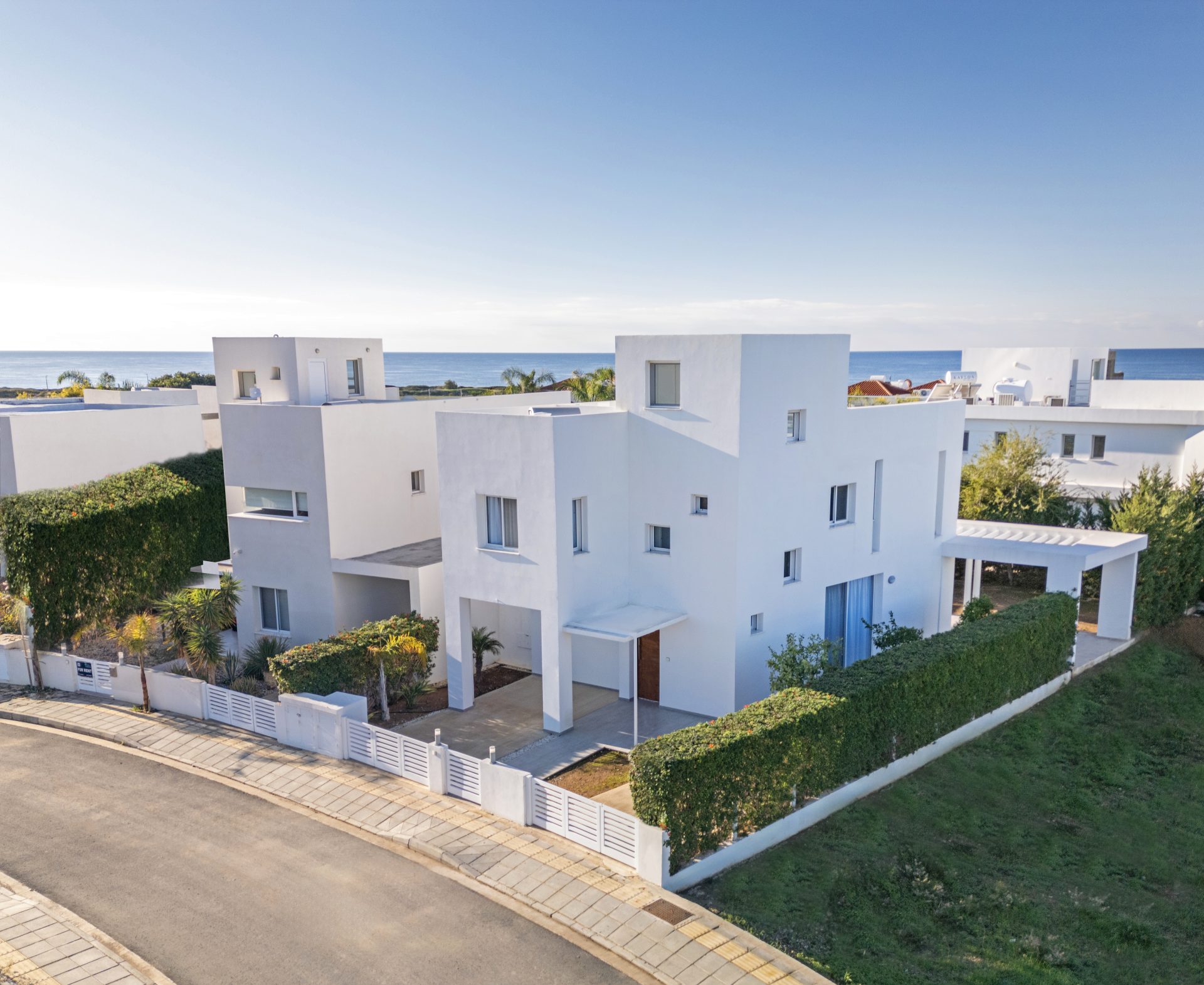 Paphos Coral Bay 3 Bedroom Villas / Houses For Sale LPT86948