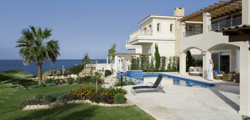 Paphos Coral Bay 4 Bedroom Villas / Houses For Sale LPT23305