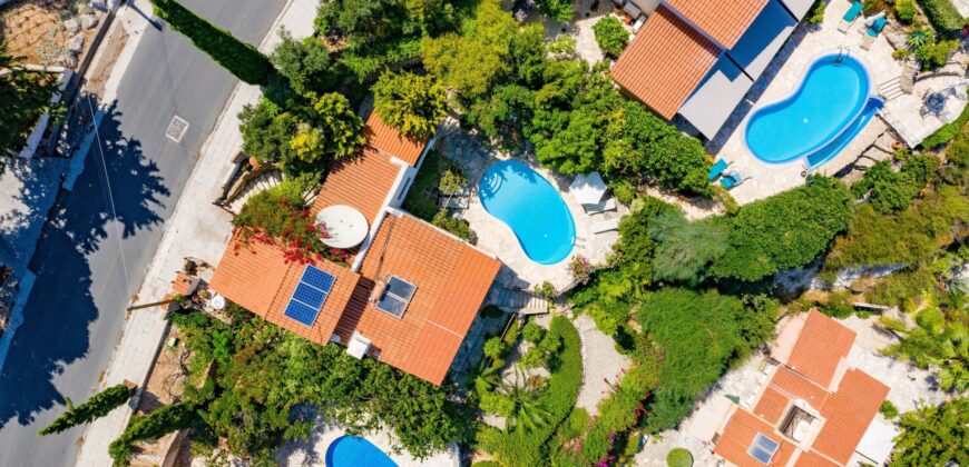 Paphos Kamares Village 3 Bedroom Villas / Houses For Sale LPT16221