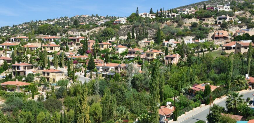 Paphos Kamares Village 3 Bedroom Villas / Houses For Sale LPT16221