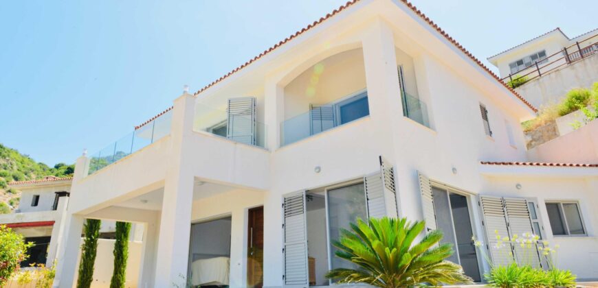 Paphos Kamares Village 4 Bedroom Villas / Houses For Sale LPT11000
