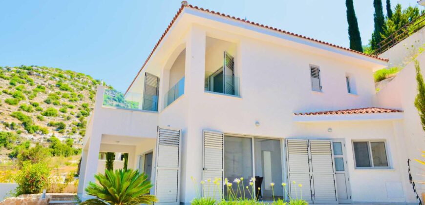 Paphos Kamares Village 4 Bedroom Villas / Houses For Sale LPT11000