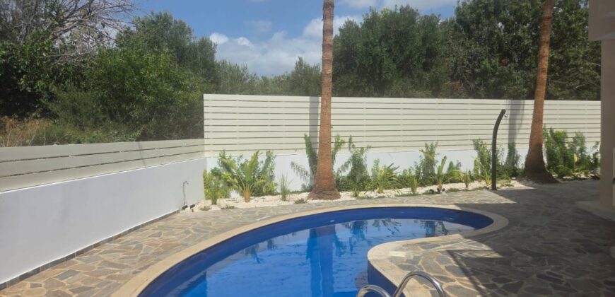 Paphos Kissonerga 3 Bedroom Villa For Sale BC697