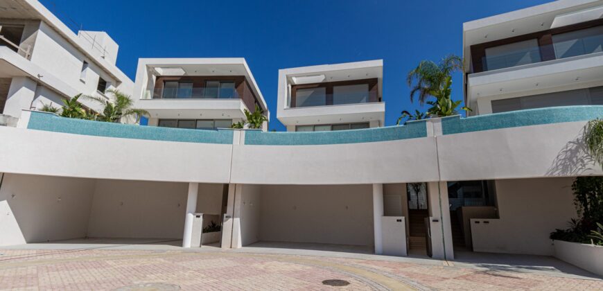 Paphos Kissonerga 3 Bedroom Villas / Houses For Sale LPT13702