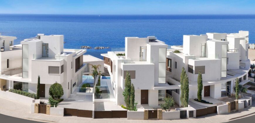 Paphos Kissonerga 5 Bedroom Villas / Houses For Sale LPT13571
