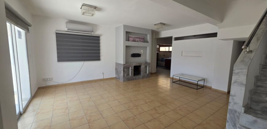 Paphos Pafos Centre Town House For Rent KTM108595