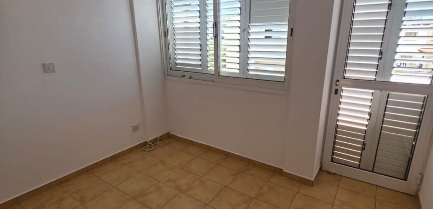 Paphos Pafos Centre Town House For Rent KTM108595