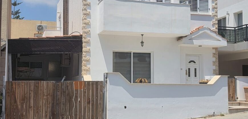 Paphos Pafos Centre Town House For Rent KTM108595
