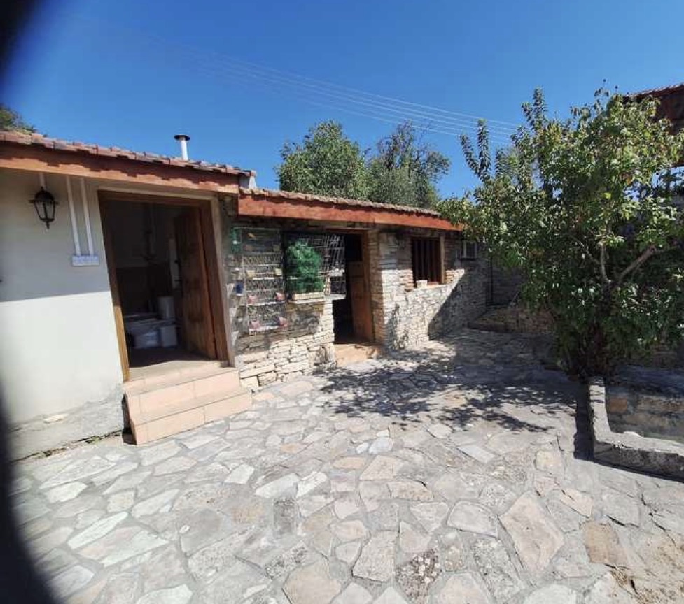 Paphos Paphos 2Bdr Villa For Sale VLSNJJOFILSLV