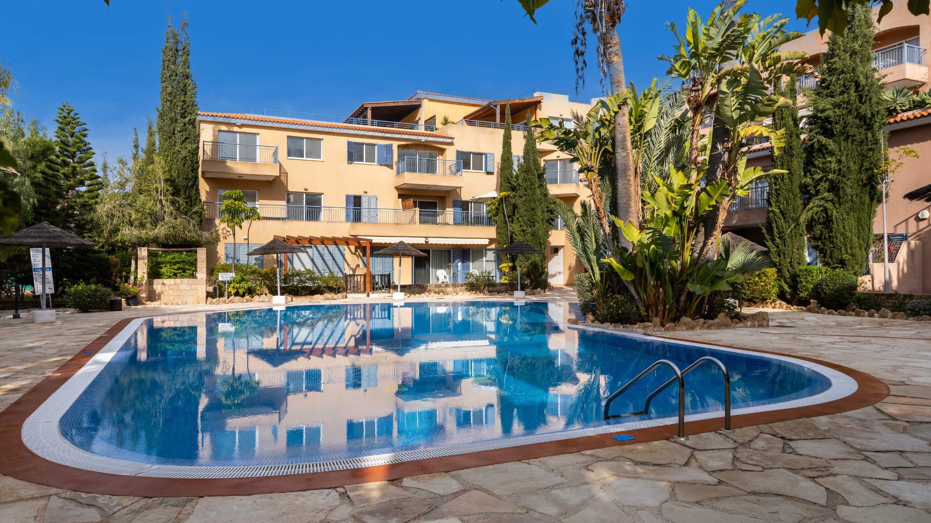 Paphos Peyia 2 Bedroom Apartments / Penthouses For Sale LPT83473