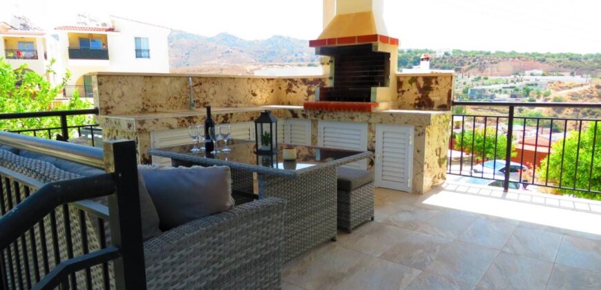 Paphos Peyia Paphos 4 Bdr Detached Villa Resale For Sale WWR31493