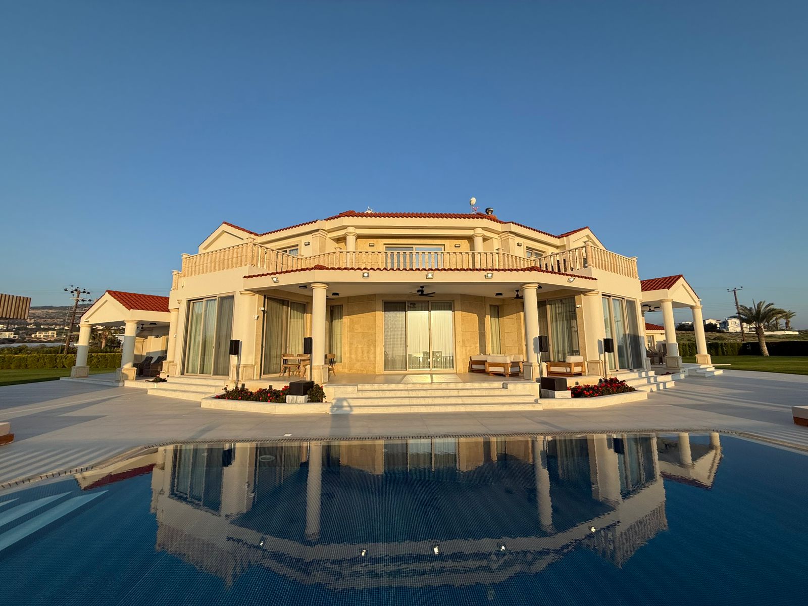 Paphos Sea Caves 6Bdr Villa For Sale VLSPGSC6BSLV