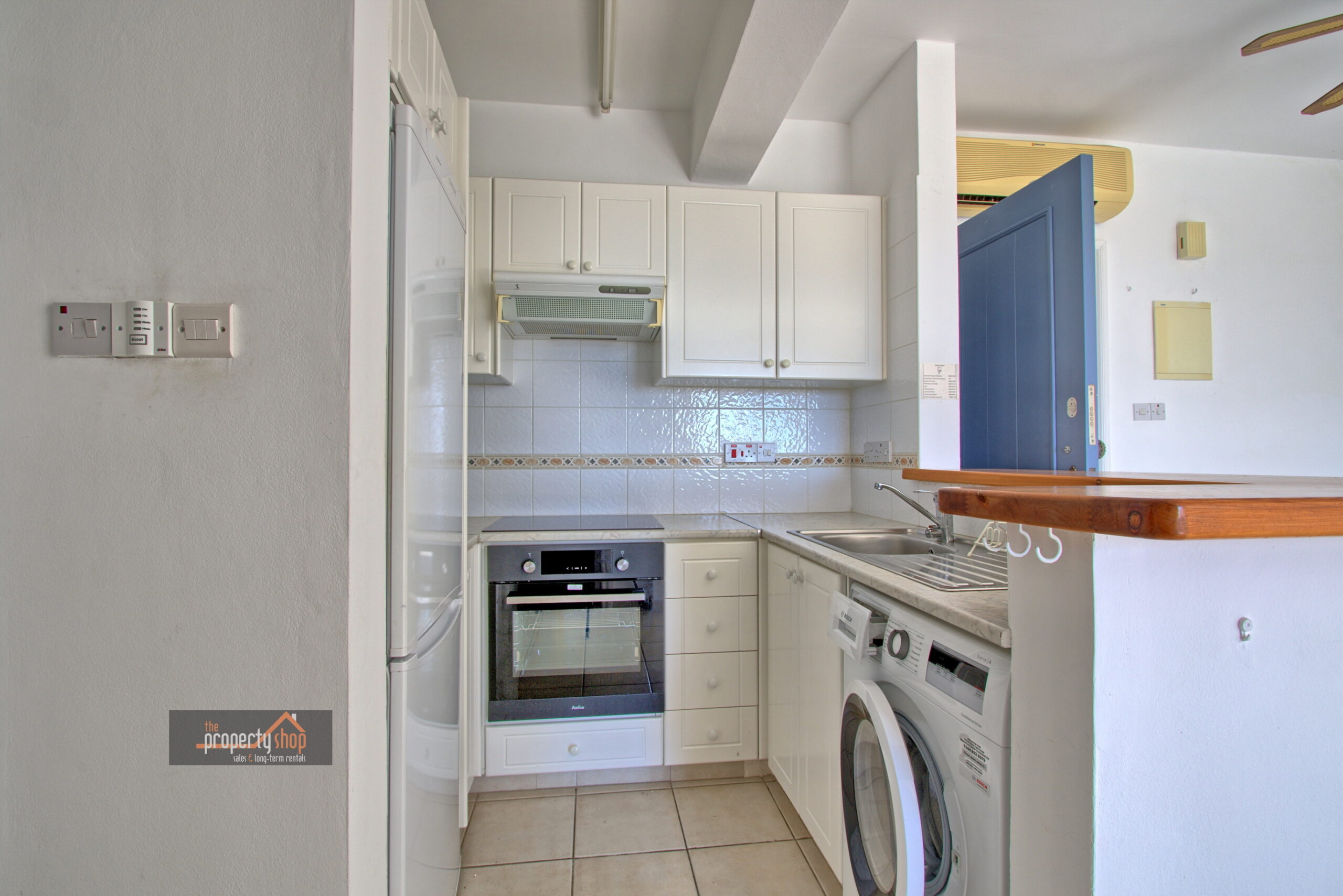 Paphos Tombs of Kings APARTMENT For Rent TPSRTL578