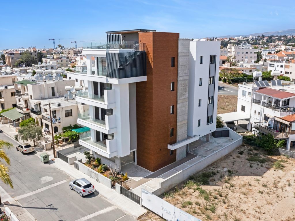 Paphos Universal 12Bdr Investment Property For Sale VLSJONORSLV