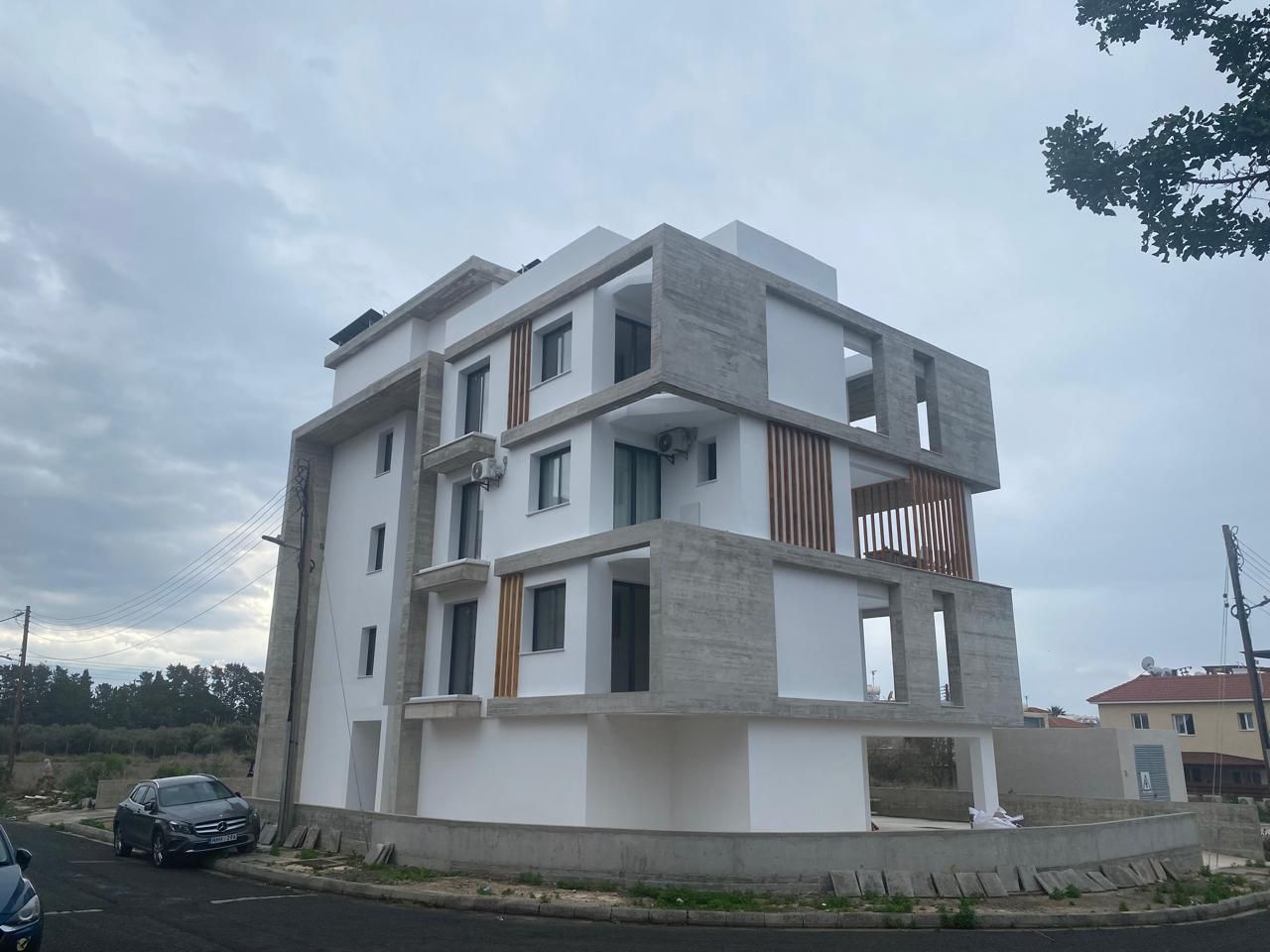 Paphos Universal 2Bdr Apartment For Sale VLSJOTASLV
