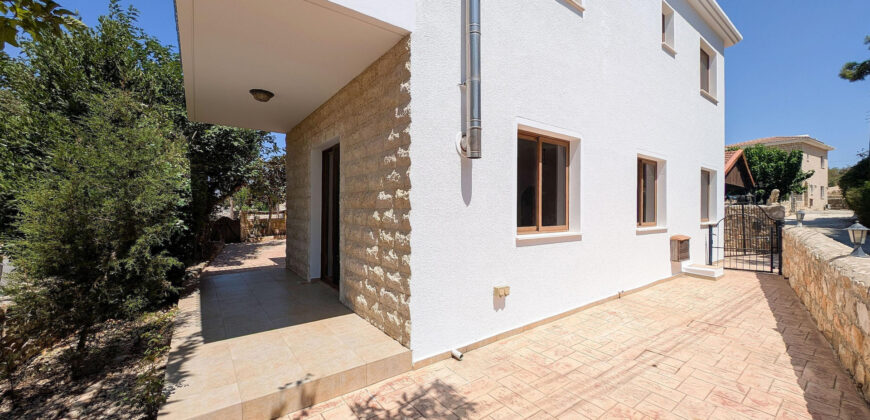 Paphos Ineia 4Bdr House For Sale NGM15010