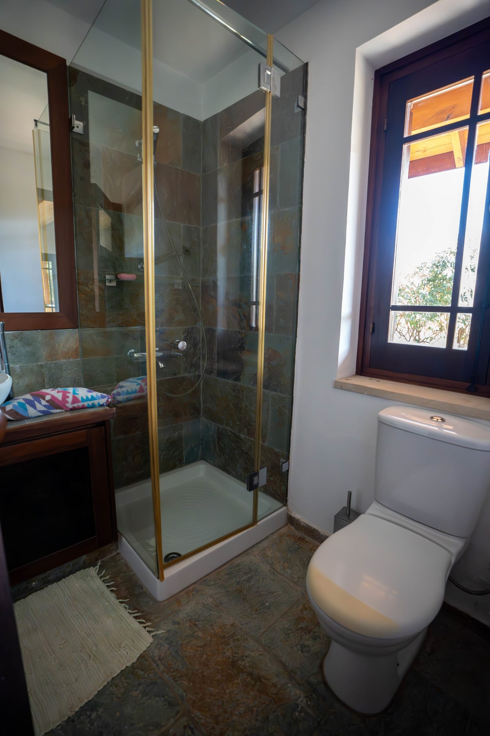Paphos Kritou Terra 7Bdr Villa For Sale VLSKTSESLVINV