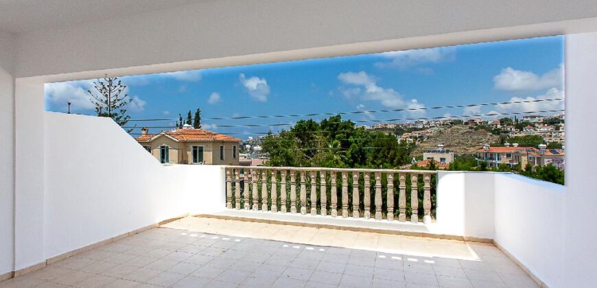 Paphos Mouttalos 2Bdr Flat For Sale AMR45140