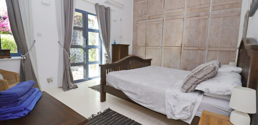 Paphos Peyia 4Bdr Stone House For Sale SKR18479
