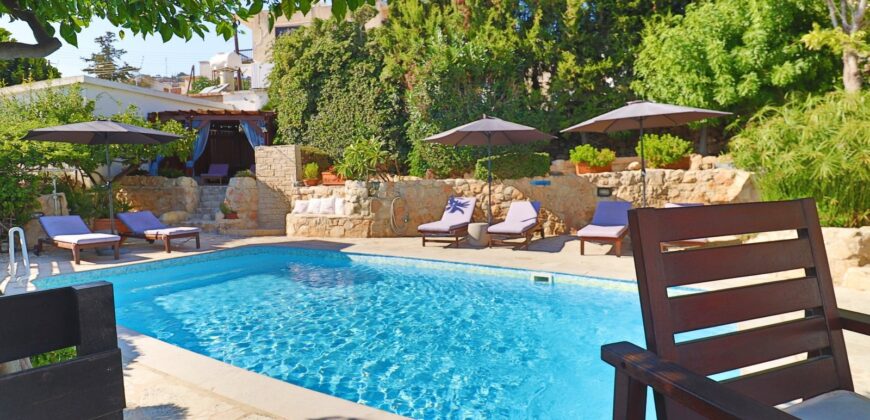 Paphos Peyia 4Bdr Stone House For Sale SKR18479