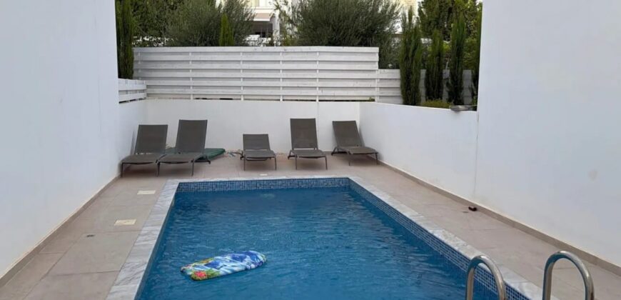 Paphos Peyia 3Bdr Town House For Rent DTC5381