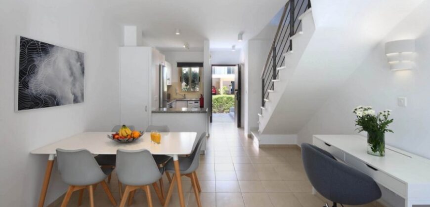 Paphos Universal Area Town House For Sale KTM103212