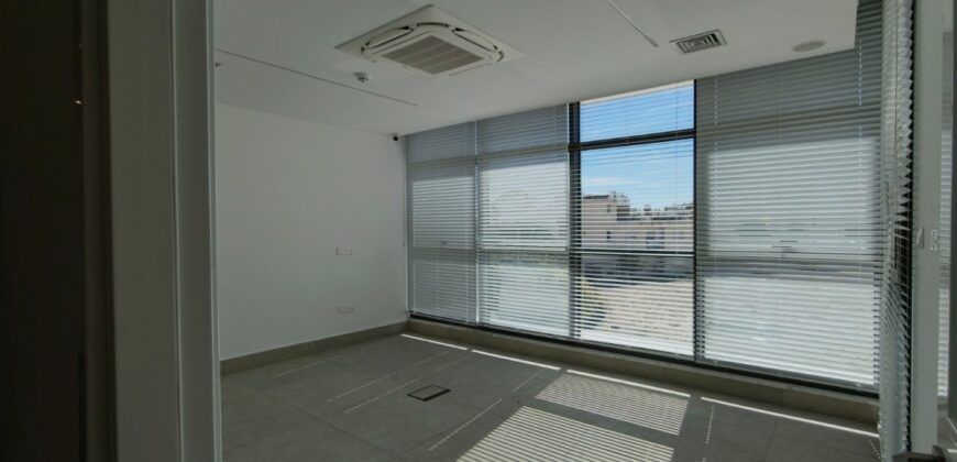 Paphos Kato Paphos – Universal  Office For Rent DTC5641