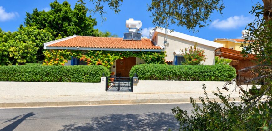 Paphos Kissonerga 3Bdr Bungalow For Sale DTC5677