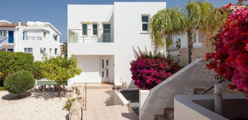 Paphos Kissonerga 4Bdr Detached Villa For Rent DTC5501