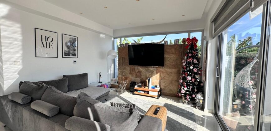 Peyia Paphos 5 Bedroom Detached Villa For Sale LGP0101937